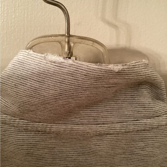 HUGO BOSS MENS SIZE MEDIUM REGULAR FIT GRAY STRIPED FULL ZIP JACKET - Picture 8 of 12